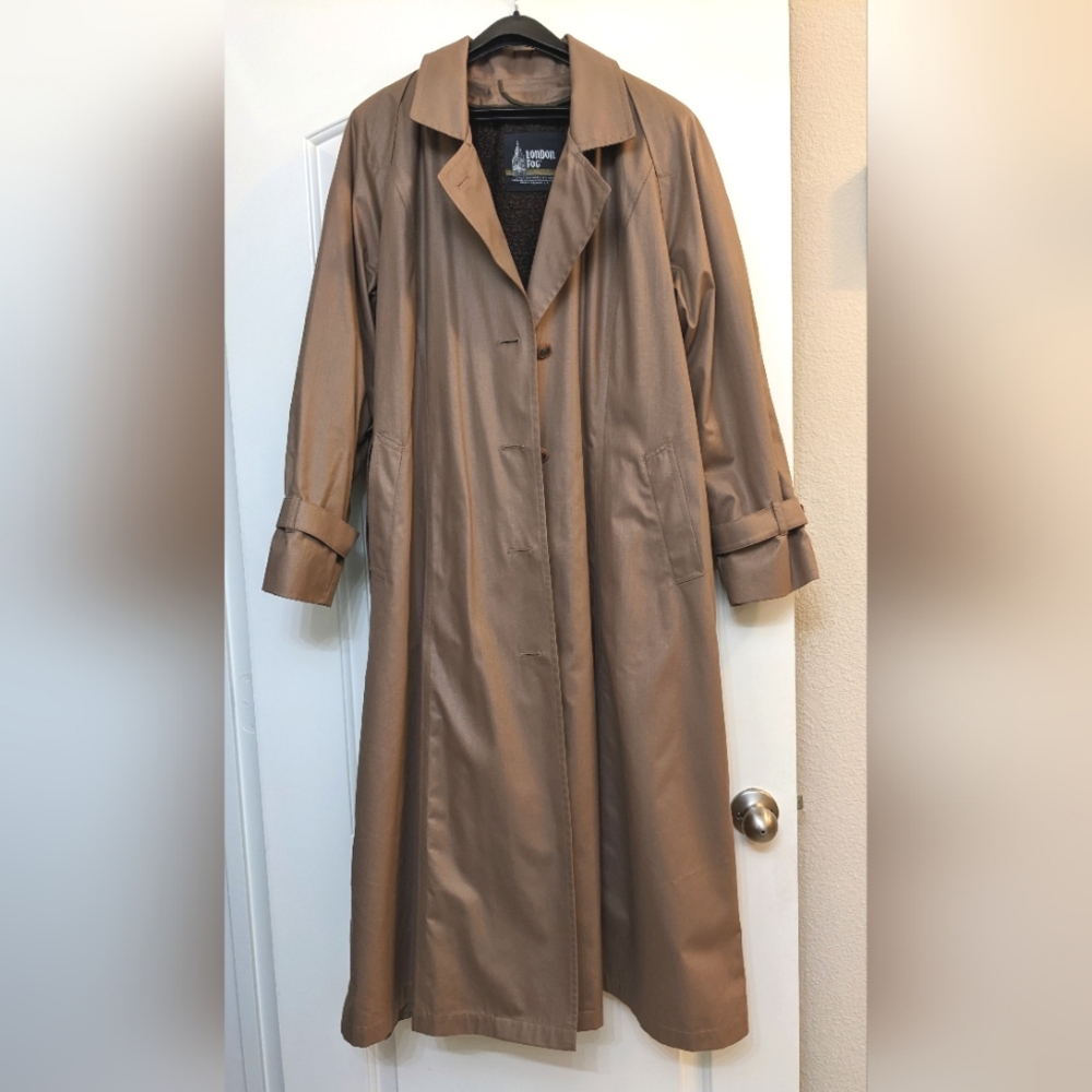 Vintage Womens London Fog Trench Coat with removable liner in tan brown size 12